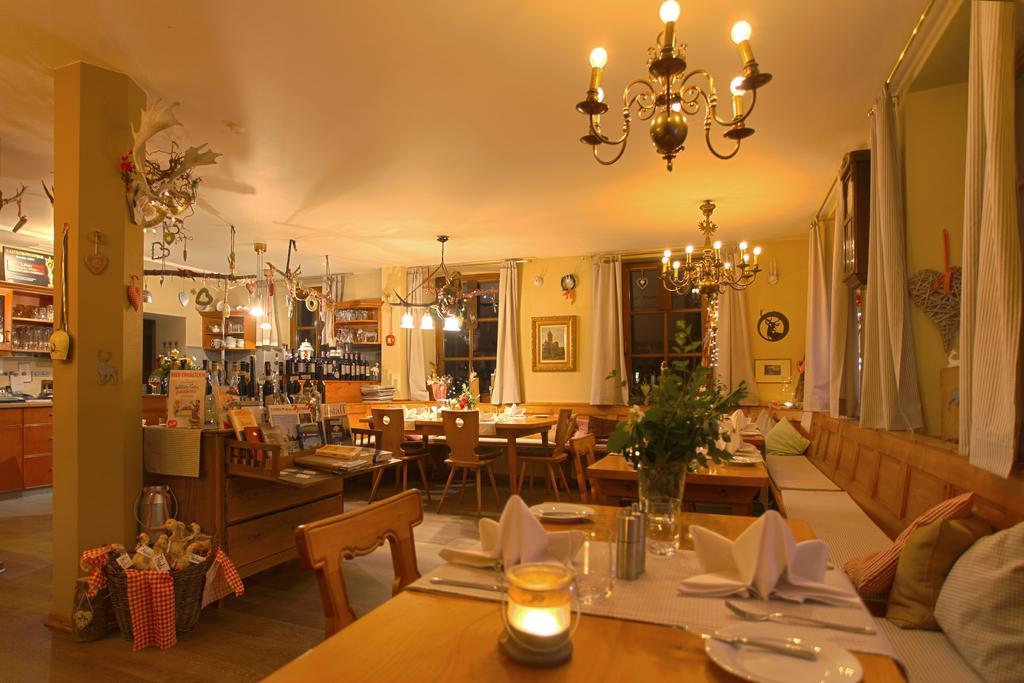 Landgasthof Zur Bruecke Wiesentheid Extérieur photo